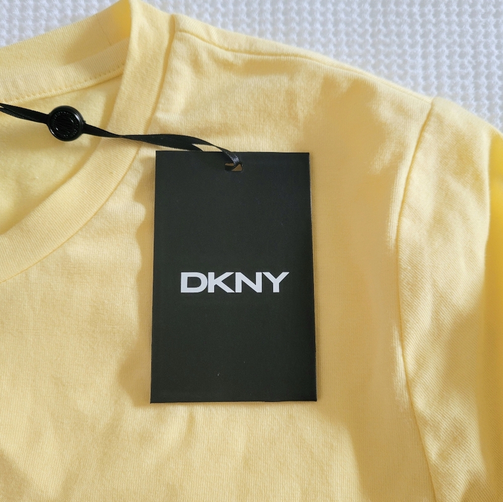 DKNY Crystal💎 Embellished Logo Tee - Picture 6 of 11